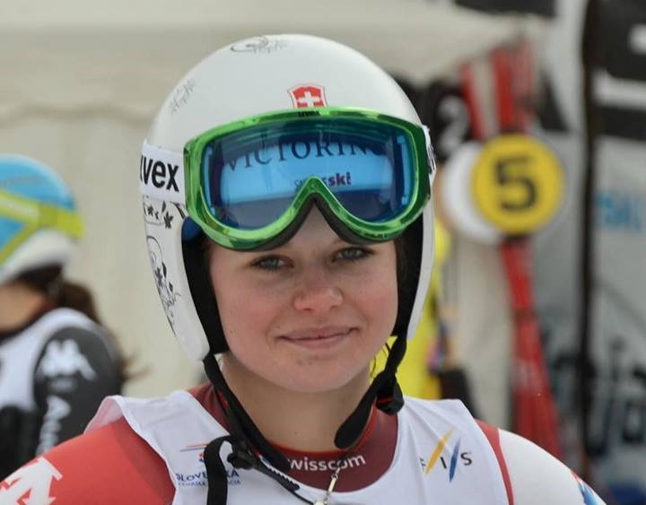 ... Swiss Alpin Ski Team - 2-fache Junioren Weltmeisterin Corinne Suter (