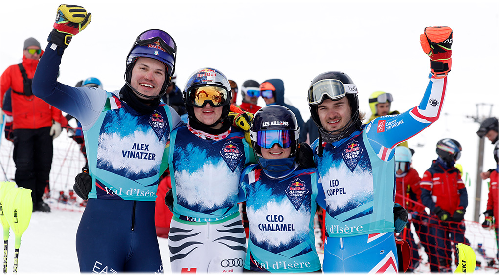 Alex Vinatzer, Emma Aicher und die „Rookies“ Cléo Chalamel und Léo Coppel (Foto: Christophe Pallot / Red Bull Content Pool)