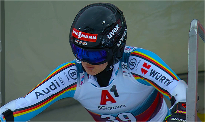 Emma Aicher hat auch im 2. Europacup-Slalom am Pass Thurn die Nase vorn