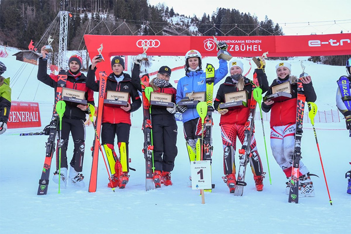 Vor den Teams aus der Schweiz und Deutschland holte sich das Team Tirol den Sieg beim 16. Longines Future Hahnenkamm Champions Junior Race. (Foto © KSC/alpinguin & KSC/Jürgen Klecha)