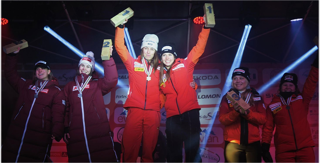 Schweizer Duo Malorie Blanc und Anuk Brändli holen Gold in der Frauen Team-Kombination (Foto: © Swiss-Ski)