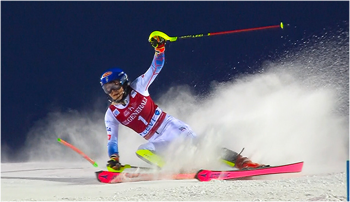 Tag der Entscheidung im Olympia Slalom: Petra Vlhová vs. Mikaela Shiffrin, ein Duell auf Augenhöhe.