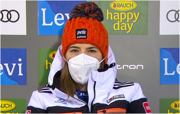 Petra Vlhova übernimmt Zwischenführung beim Levi Slalom am Samstag