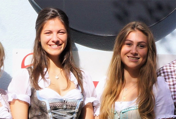Carina und Dajana Dengscherz gehen mit Kopfsponsor Kirchberg auf Punktejagd (Bild: LD-Sportmanagement)