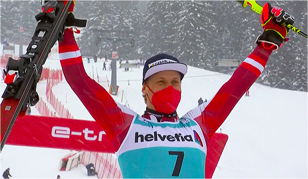 Manuel Feller gewinnt Slalom Saisonkehraus in Lenzerheide 