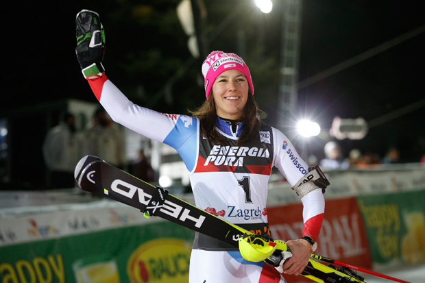 Wendy Holdener im Skiweltcup.TV-Interview: „Ich freue mich, dass ich mich täglich verbessern kann!“ (© HEAD/Christophe PALLOT/AGENCE ZOOM)